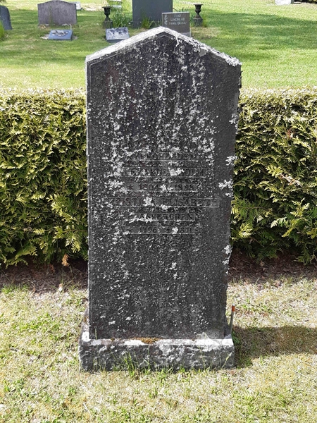 Grave number: JÄ 04   100