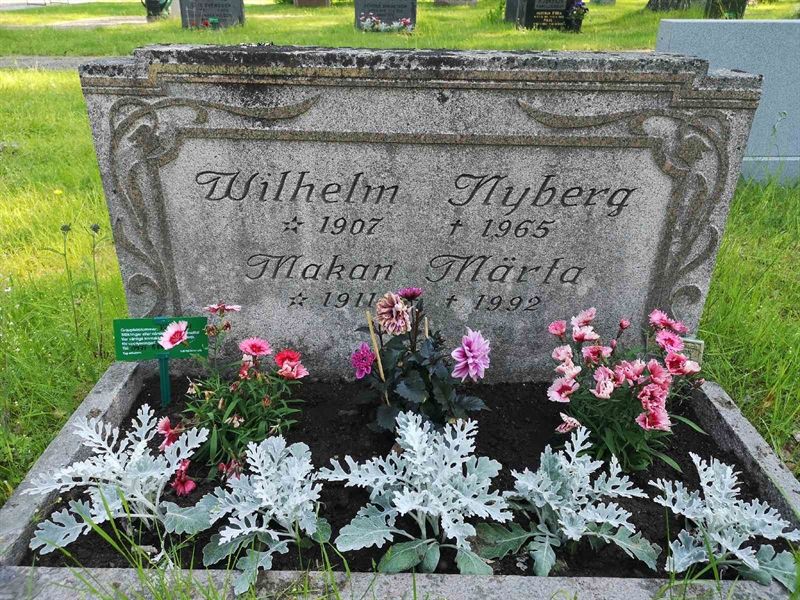 Grave number: NK 02    41