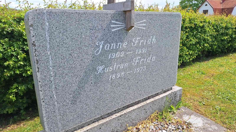 Grave number: VG D   255-256
