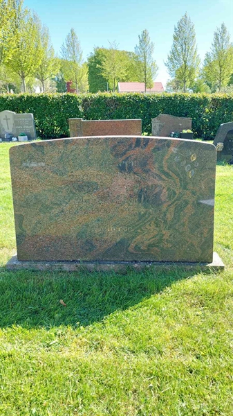 Grave number: 1 5 48, 49