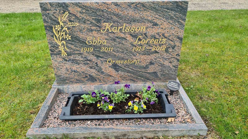 Grave number: M N 19 37-38