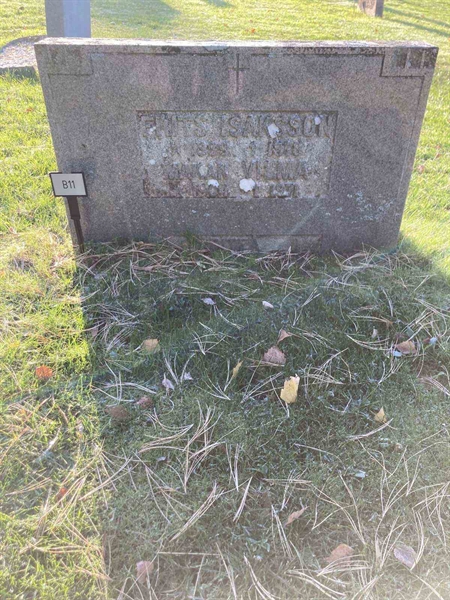 Grave number: 1 NB    11