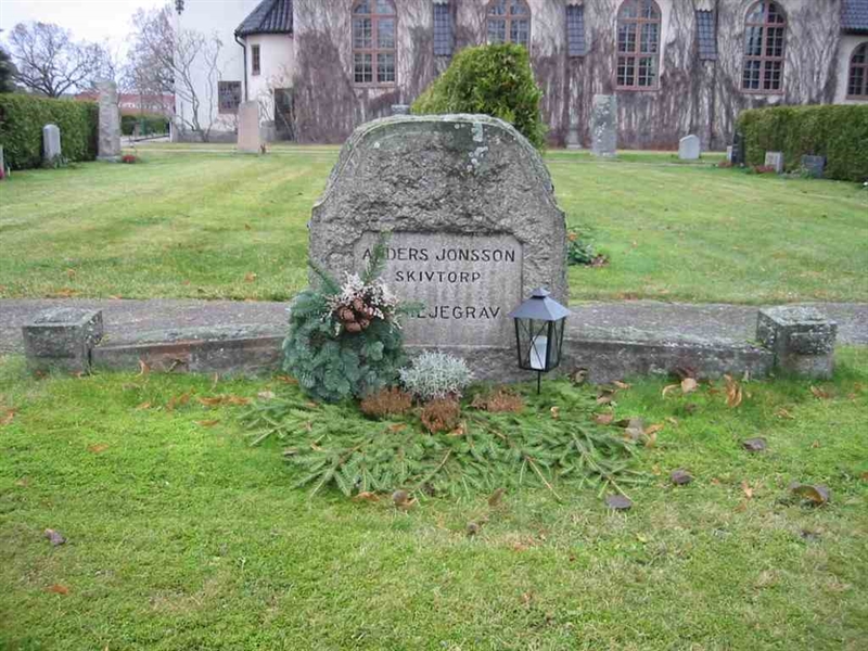 Grave number: KV B   15a-c