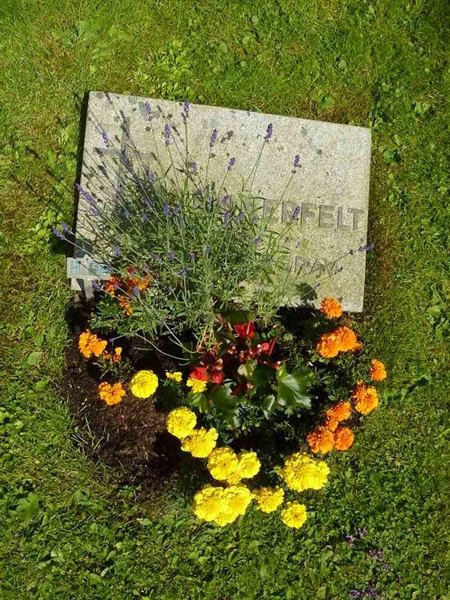Grave number: 1 H   57