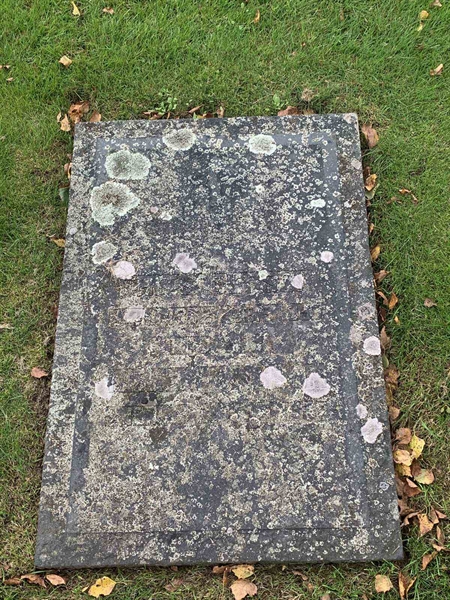 Grave number: VK B    84, 85