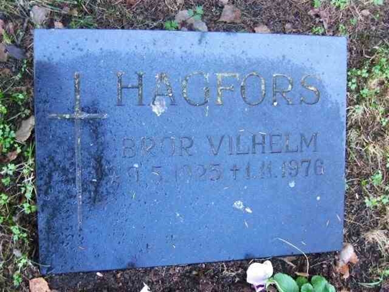 Hautatunnus: 1 GA SK    592