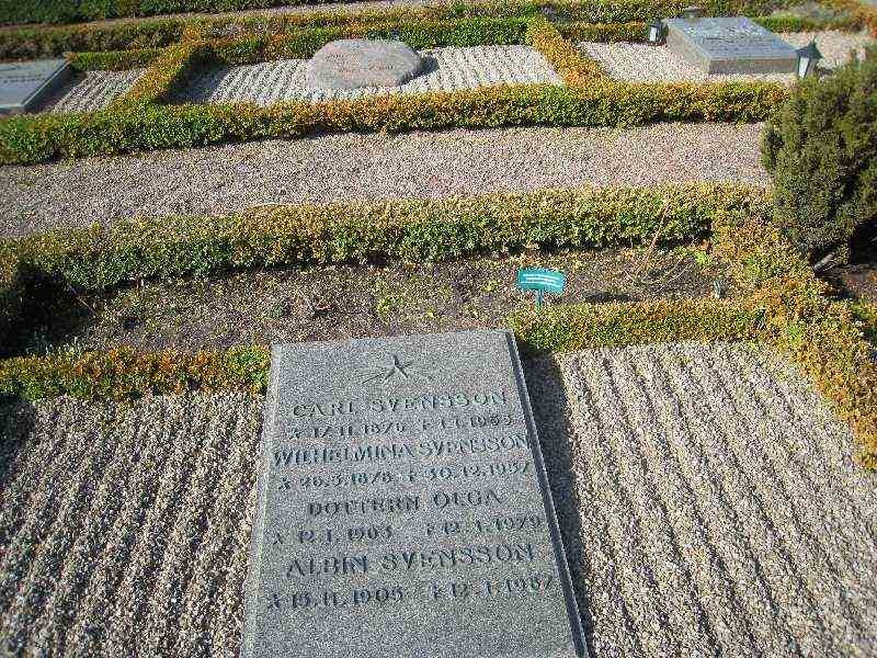 Grave number: NK H 37-38