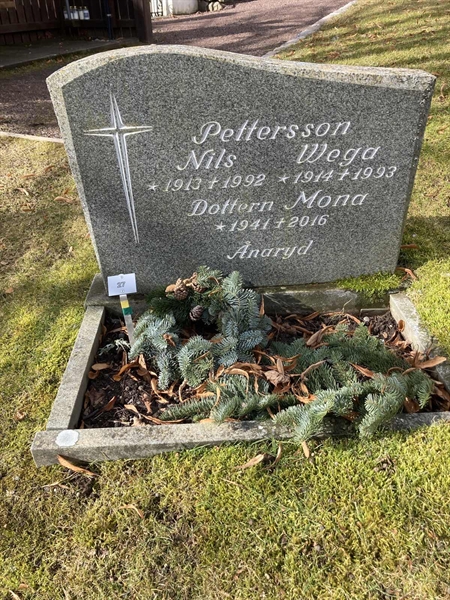Grave number: Ö GK AB 27, 28