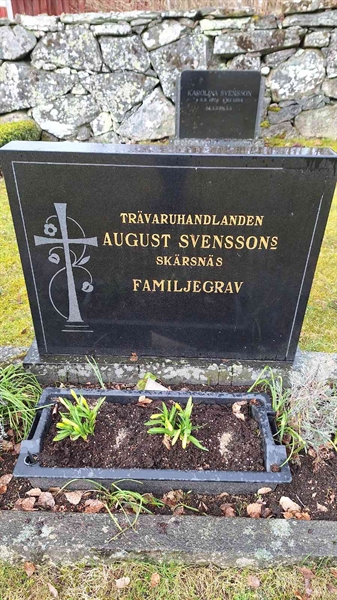 Hautatunnus: VG A    12-13