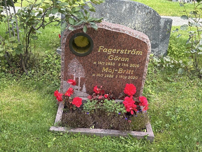 Grave number: SÄ GA  1537