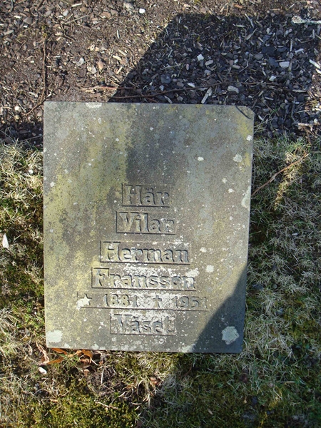 Grave number: KU 07    22