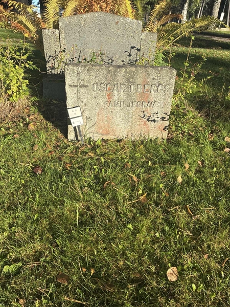 Grave number: 2 11    39