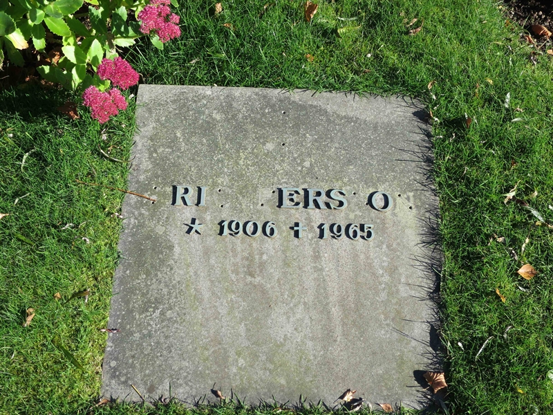 Grave number: HÖB 52    27