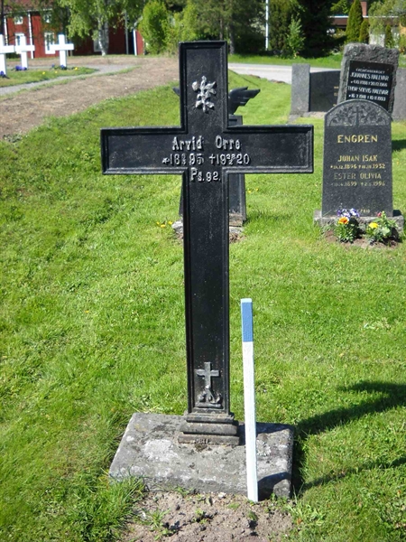 Grave number: 1 GB2 05     34