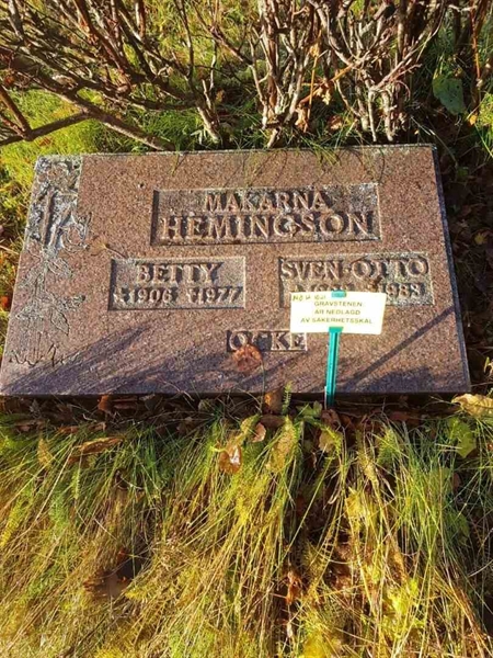 Grave number: MÖ H    10, 11