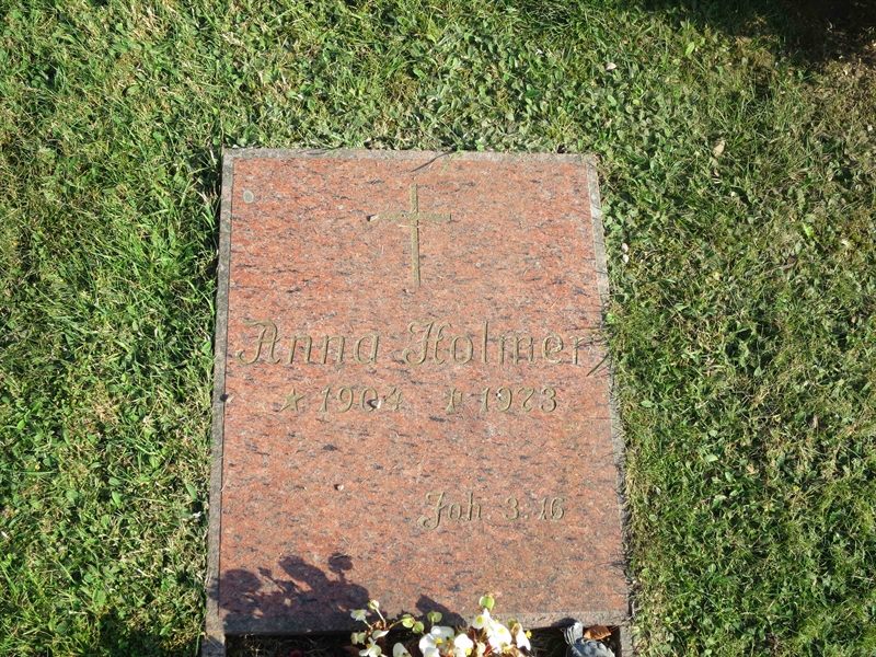 Grave number: HK F   194