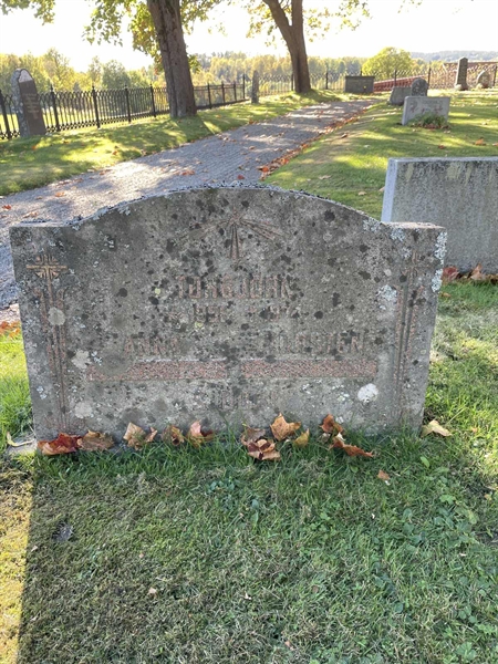 Grave number: H 6    57-59