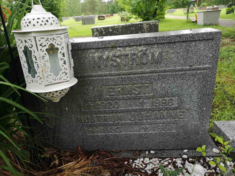 Hautatunnus: NK 12    13