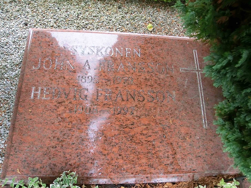 Grave number: ÖT NYA 159-160