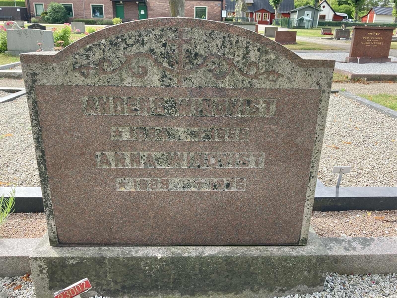 Grave number: NÅ 23    78, 79