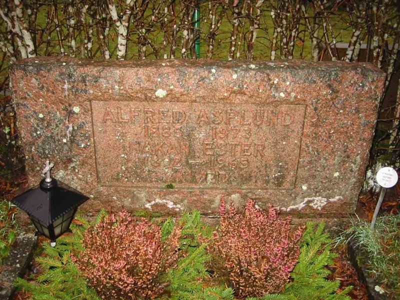 Grave number: KV 5   104-105