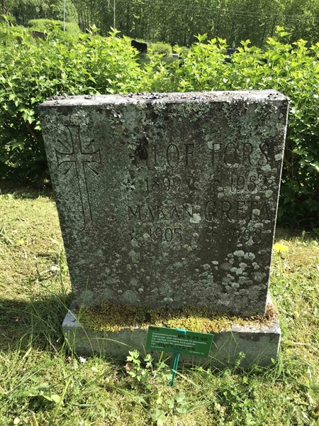 Grave number: UN D    29, 30