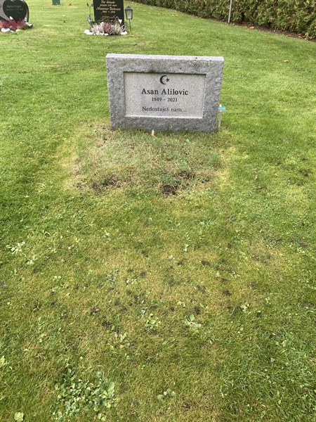 Gravnummer: 1 3 M/Be   102-103