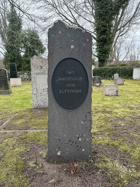 Gravnummer: LE   283, 284, 285, 286