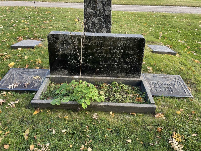 Grave number: 1 B   108Fam