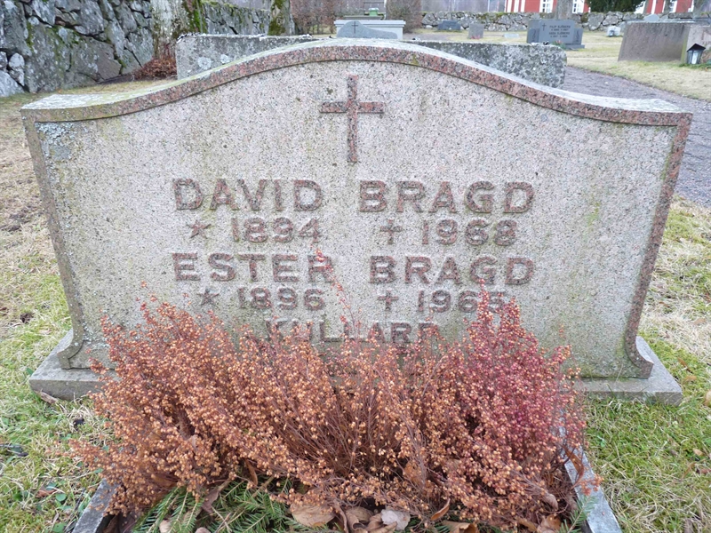Grave number: SV 1    9