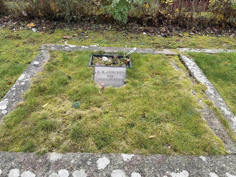 Hautatunnus: SR I    23, 24