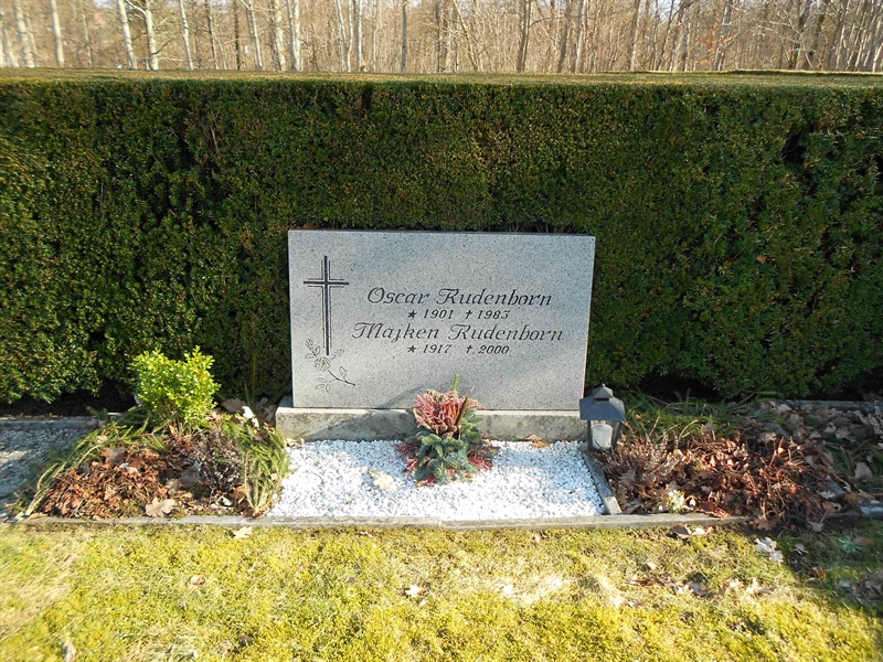 Grave number: NÅ N6    22, 23