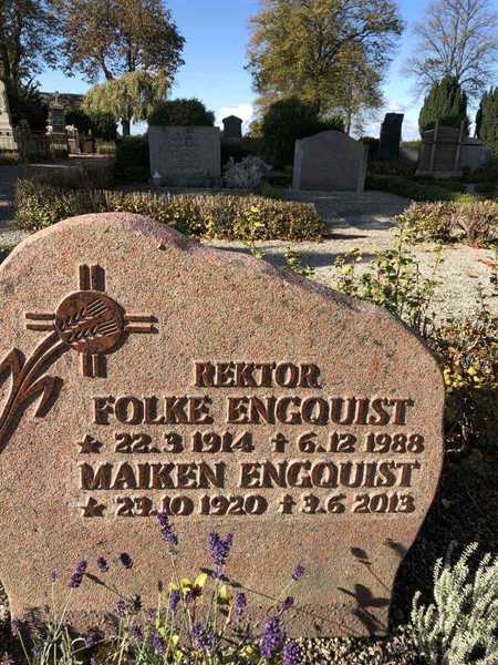 Grave number: UK 139     3