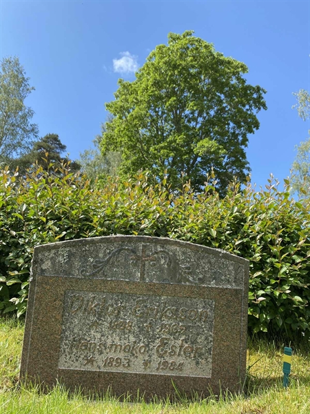 Hautatunnus: 1 07 152, 153