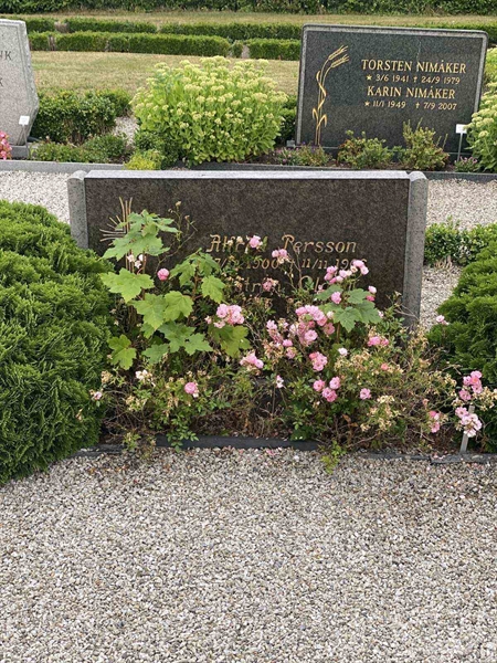 Grave number: ÖN T     5