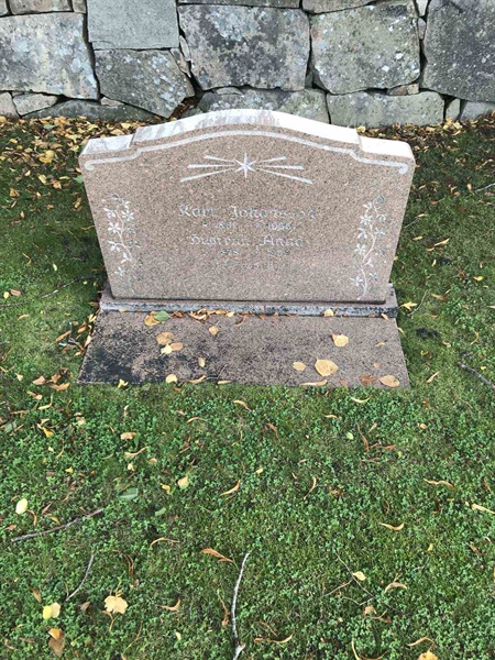 Grave number: K1 13    41, 42