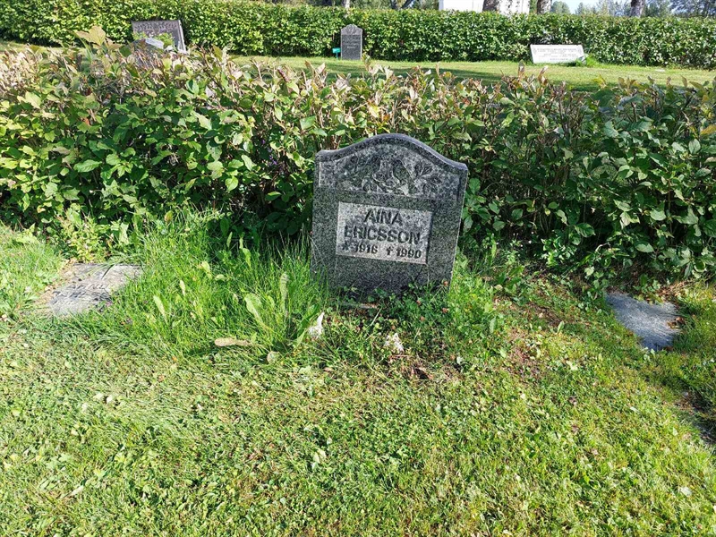 Grave number: K D    32