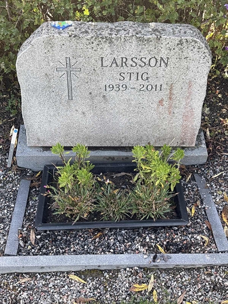 Grave number: 4 N ND   401