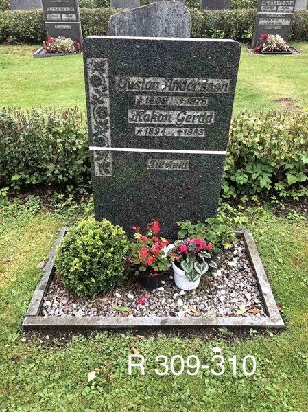 Grave number: AK R   309, 310
