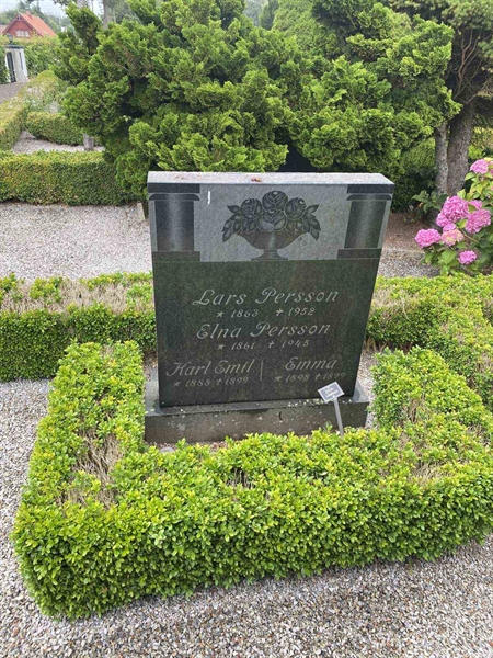 Grave number: ÖN C     7