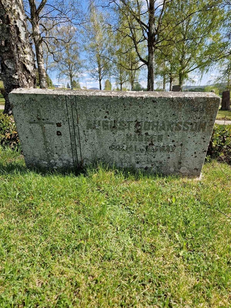 Grave number: 501 19 3813-3815