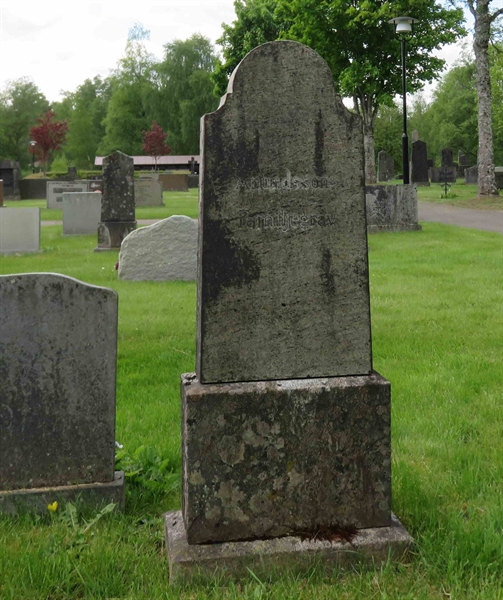 Grave number: 01 J   127, 128, 129, 130, 131