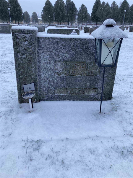 Grave number: 1 NL    16
