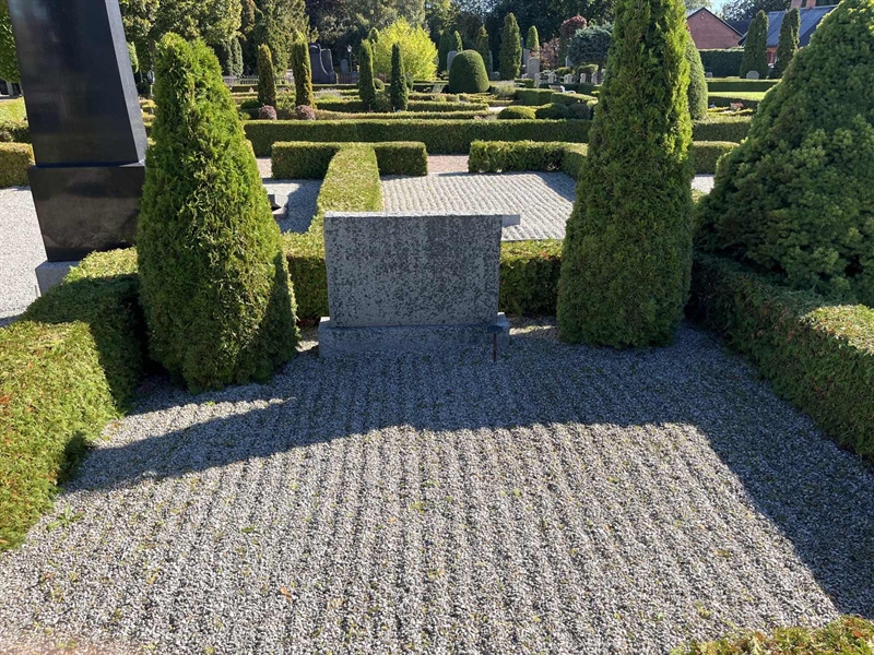 Grave number: VK III   127
