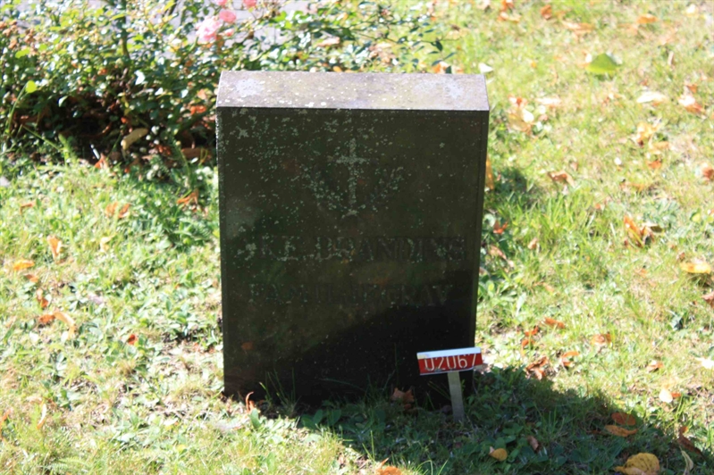 Grave number: Ö 02i   105, 106