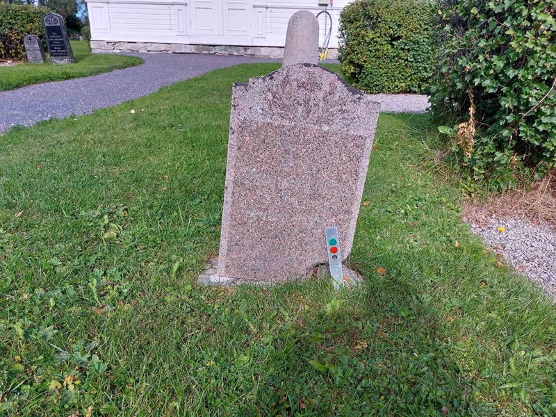 Grave number: K F    93