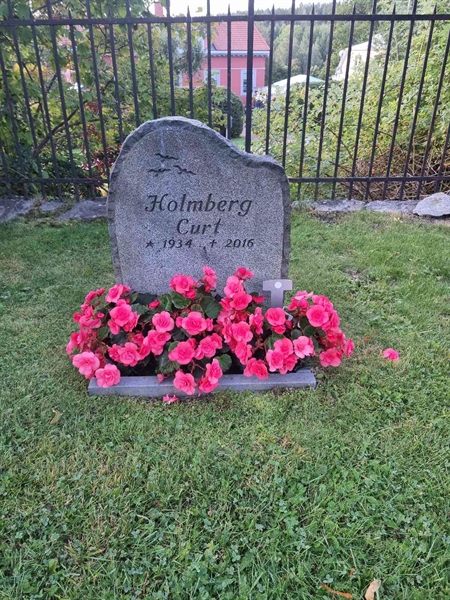 Grave number: 1 33 56