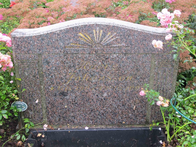 Grave number: TJ B   135