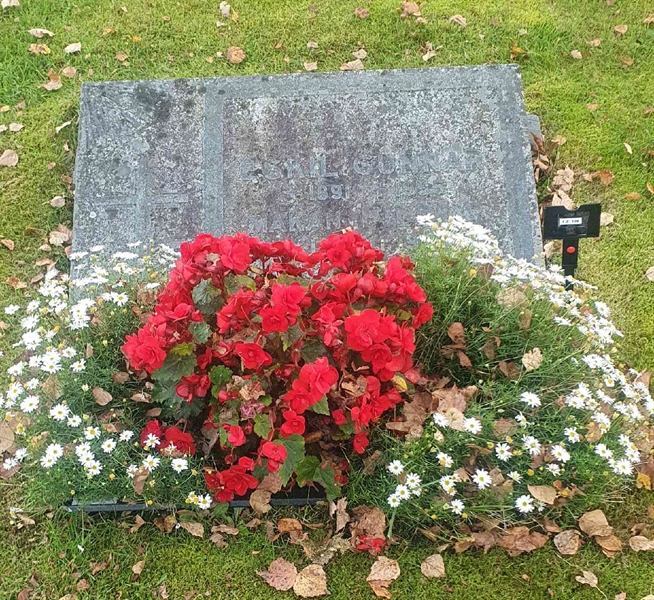 Gravnummer: 1 Z   128