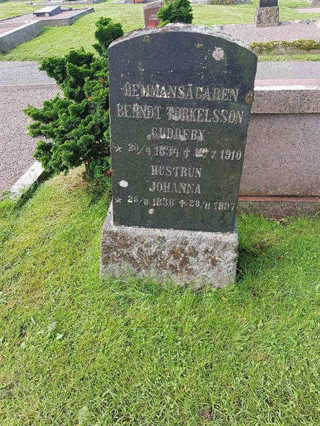 Grave number: 06 60811